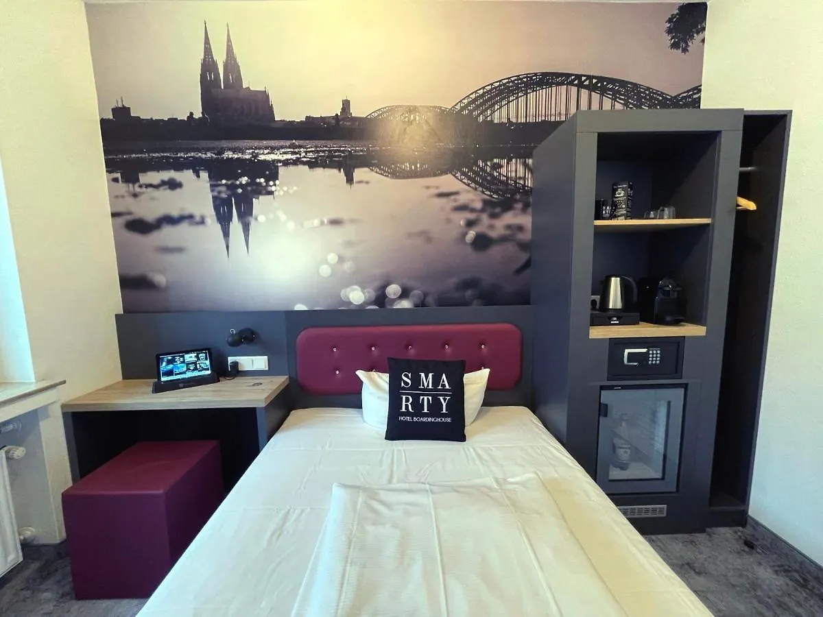 Smarty Cologne Dom Hotel - Boardinghouse - Kontaktloser Self Check-In