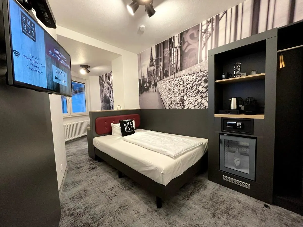 Smarty Cologne Dom Hotel - Boardinghouse - Kontaktloser Self Check-In