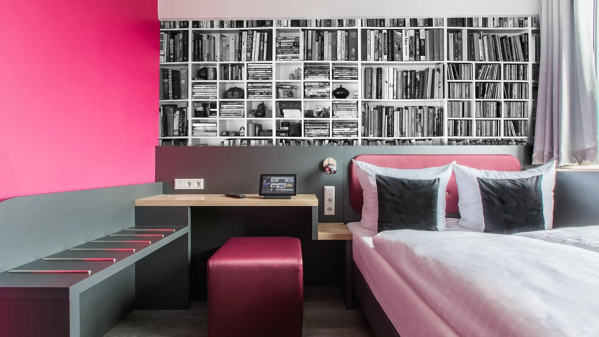 Smarty Cologne Dom Hotel - Boardinghouse - Kontaktloser Self Check-In
