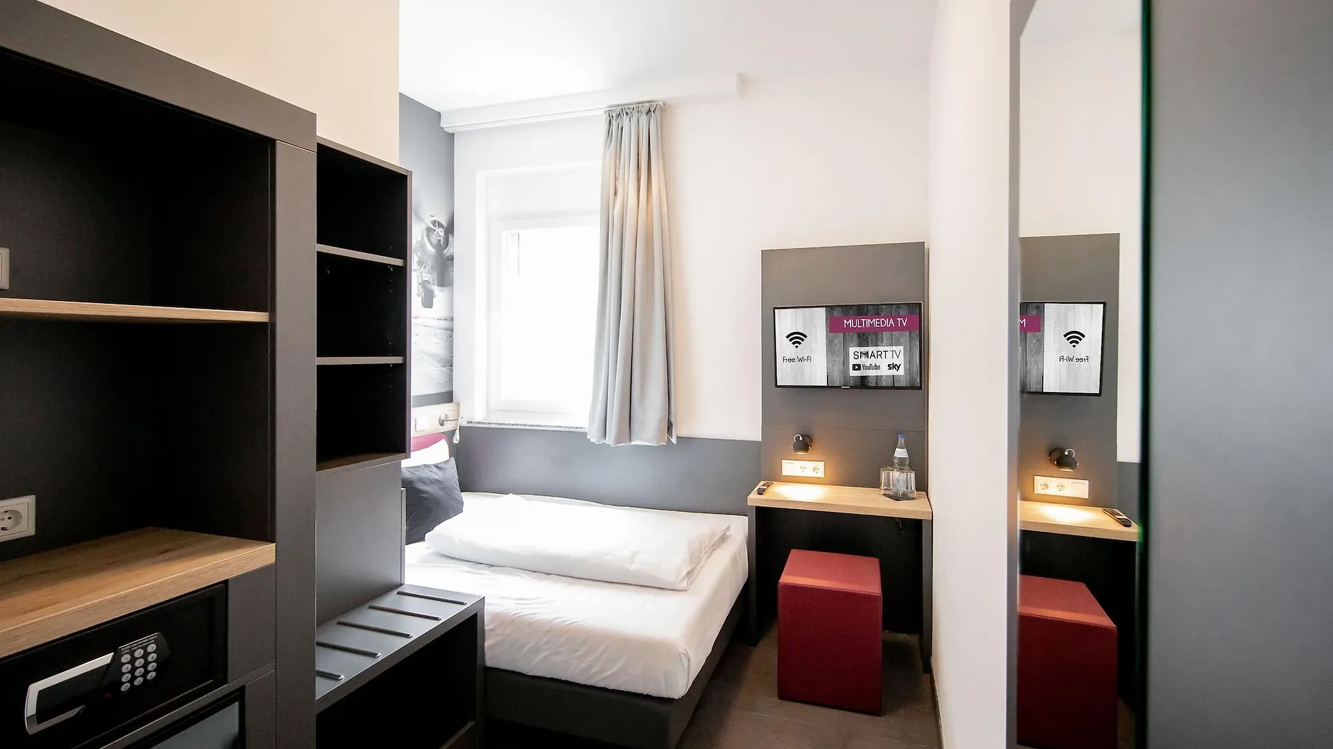 Smarty Cologne Dom Hotel - Boardinghouse - Kontaktloser Self Check-In Germany