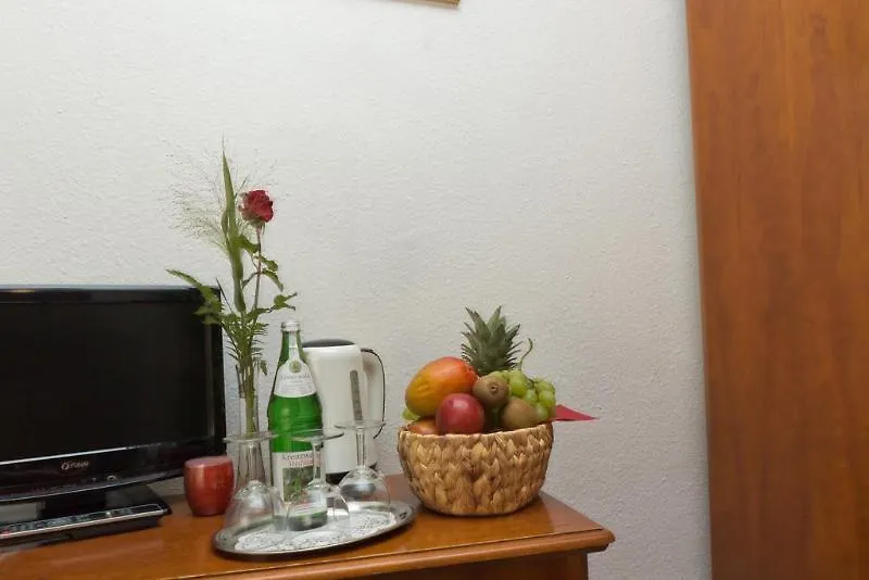 Smarty Cologne Dom Hotel - Boardinghouse - Kontaktloser Self Check-In