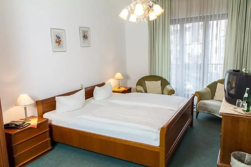 Smarty Cologne Dom Hotel - Boardinghouse - Kontaktloser Self Check-In 3*,