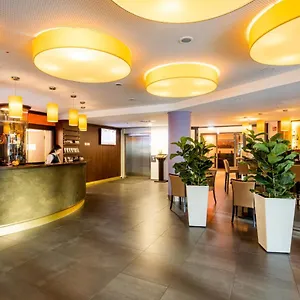Stadthotel Am Roemerturm Keulen