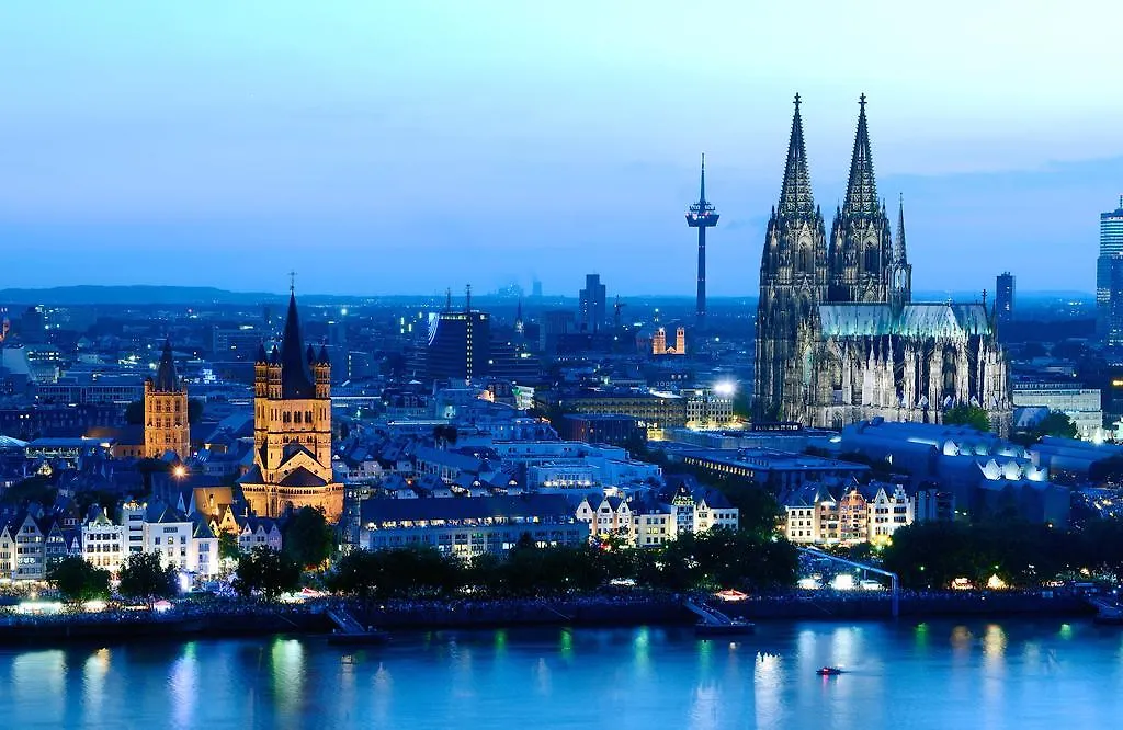 Smarty Cologne Dom Hotel - Boardinghouse - Kontaktloser Self Check-In