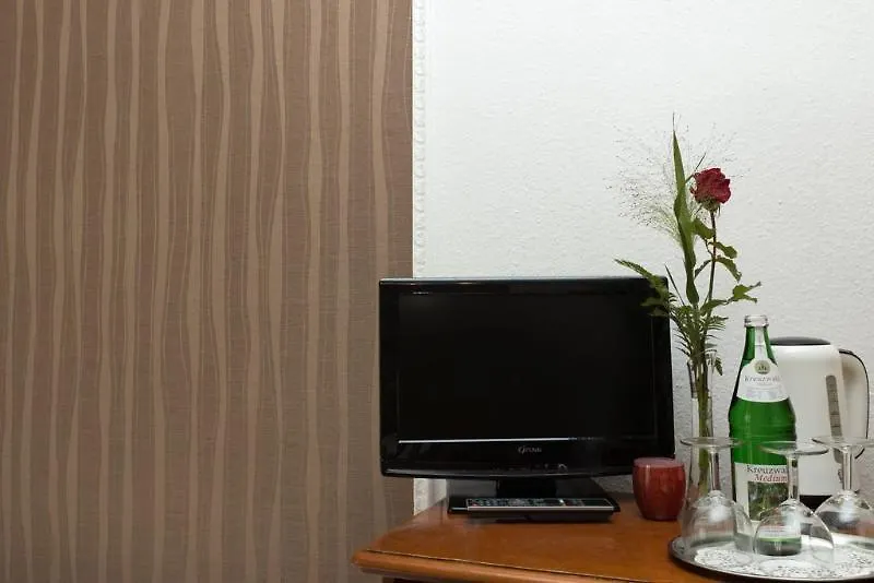 Smarty Cologne Dom Hotel - Boardinghouse - Kontaktloser Self Check-In 3*,  Německo